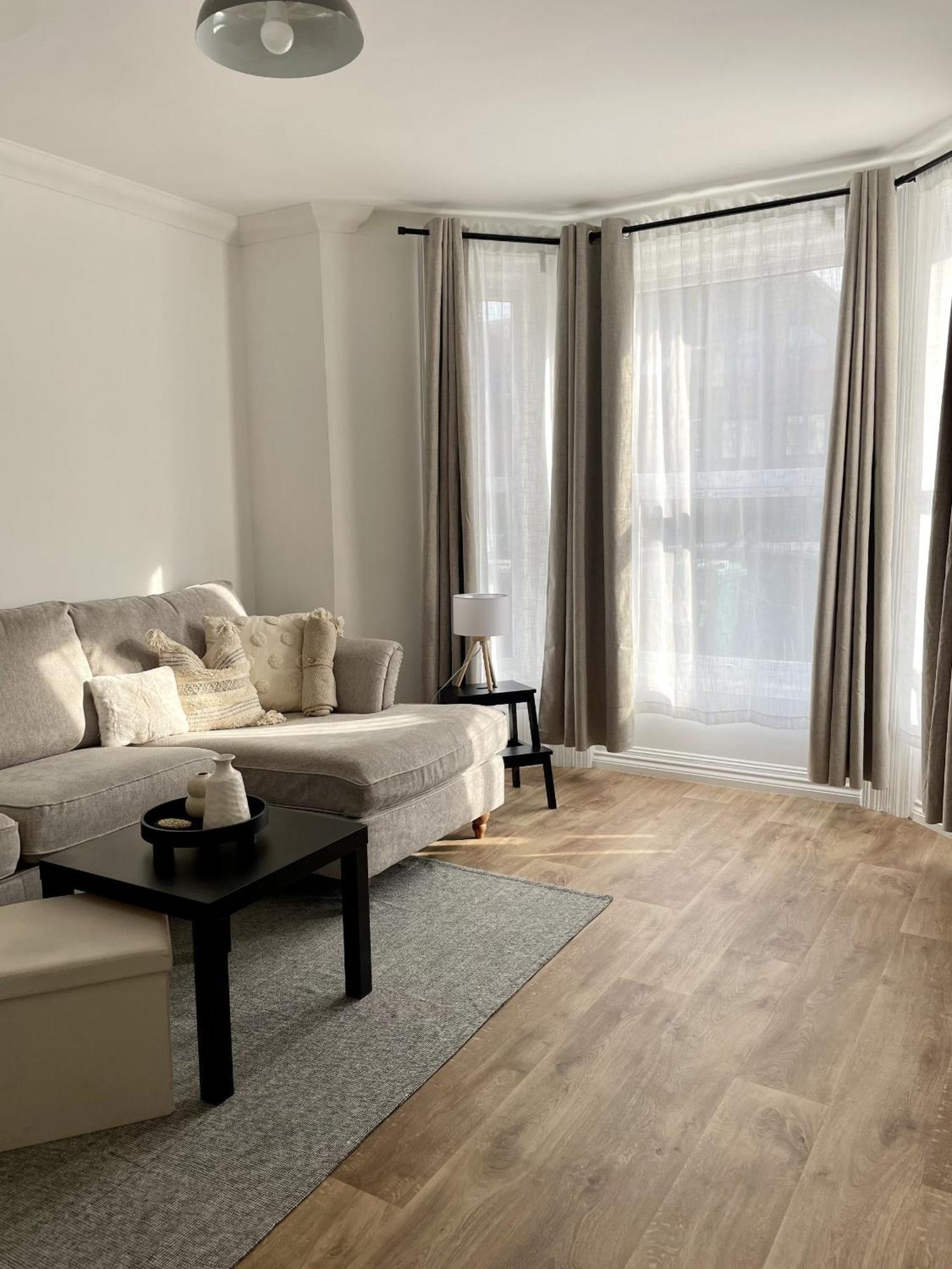 New Apartment In Town Centre บอร์นมัธ ภายนอก รูปภาพ